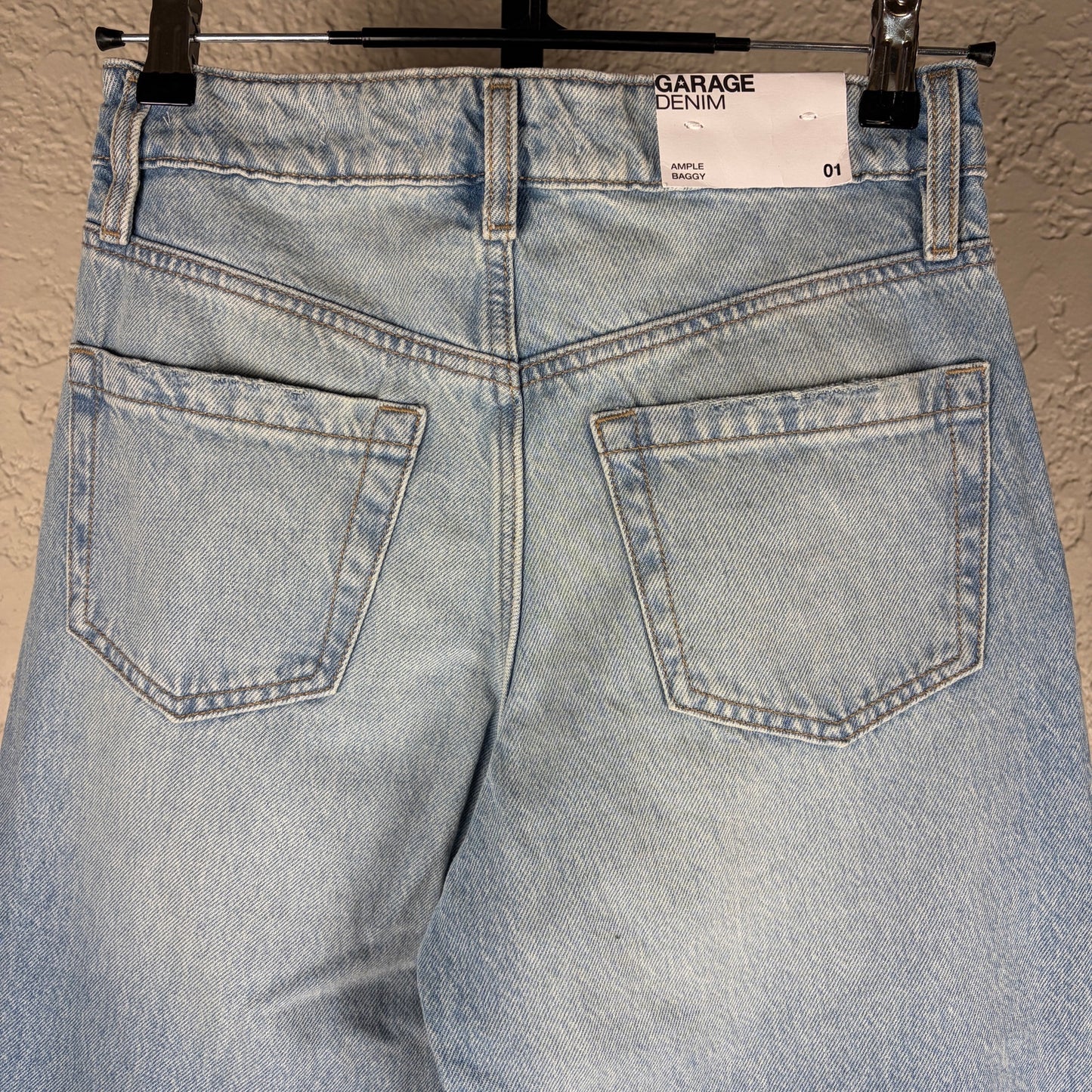 Garage Denim Light Wash Baggy Ripped NWT Jeans Size 01