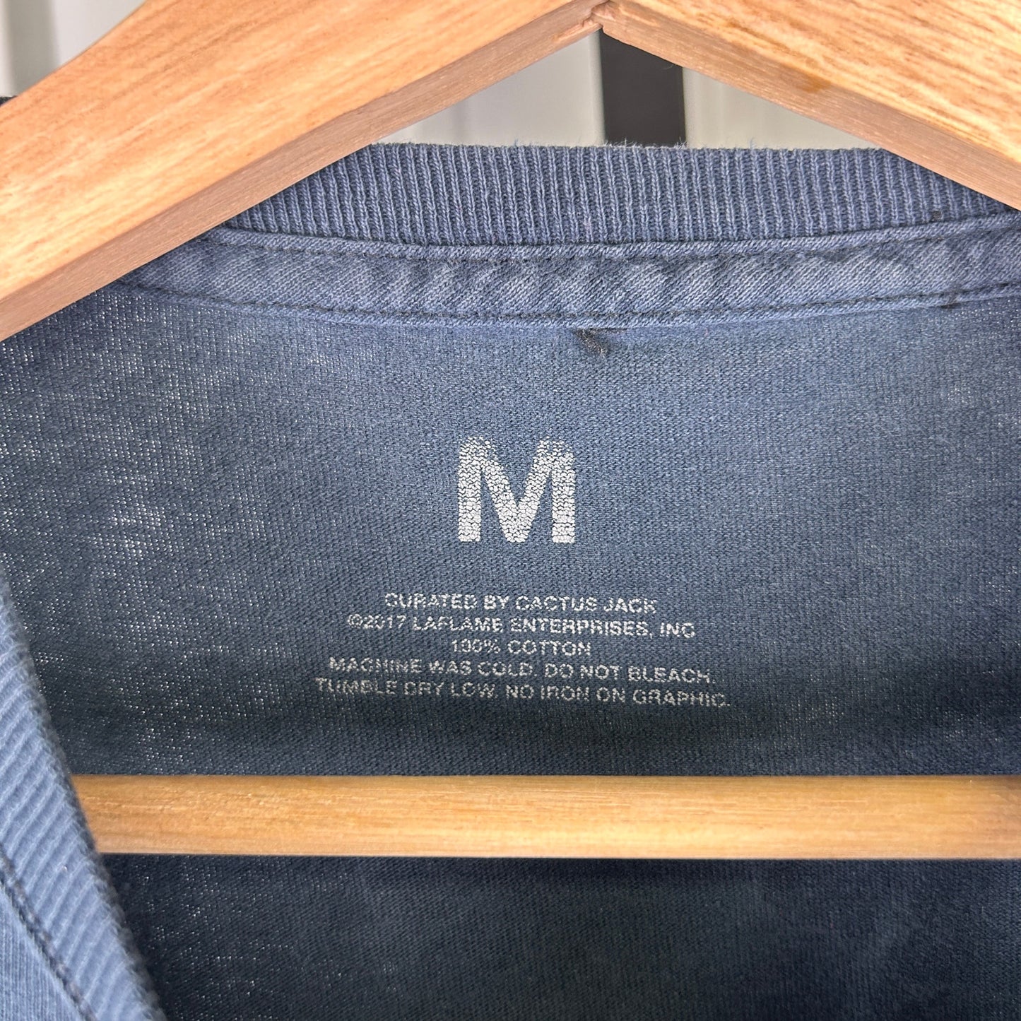 Travis Scott 2017 Birds in the Trap Album Tour Medium Faded Tee