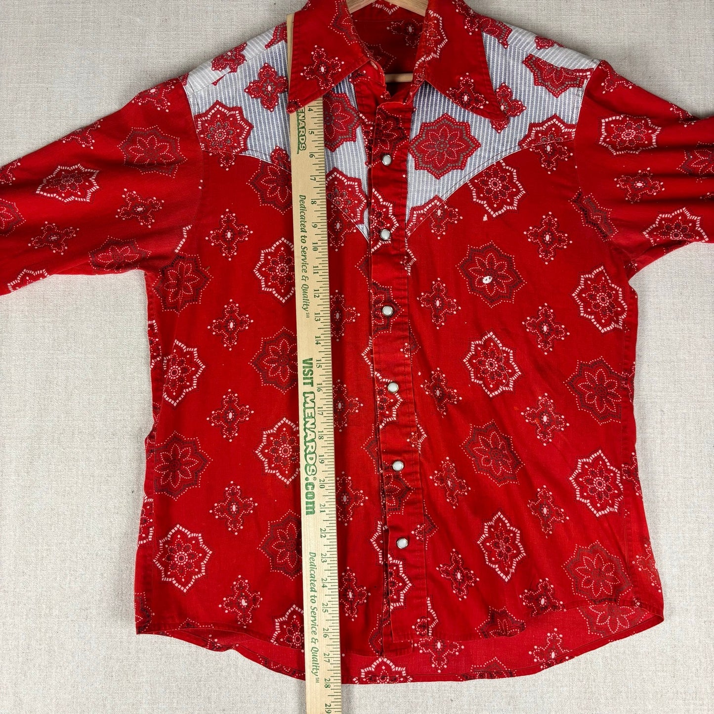 Vintage 1970s Paisley Bandana Striped Yoke and Cuffs Western Pearl Snap Medium