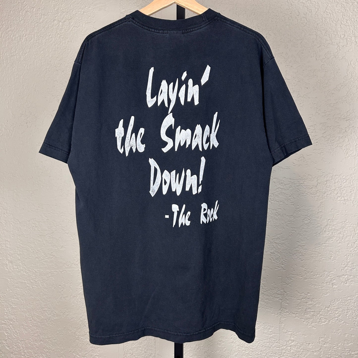 WWE The Rock Layin The Smack Down Brahma Bull RARE Large Vintage Tee