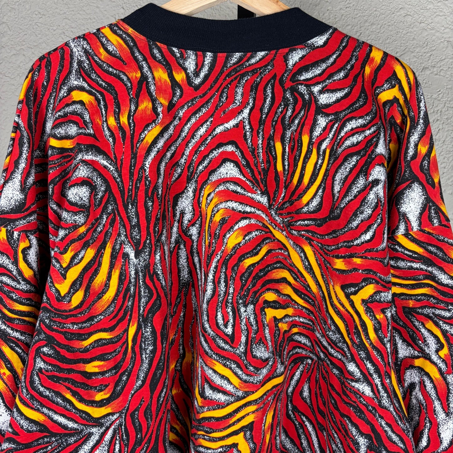 Ironman Triathalon RARE Vintage Hawaii Crazy Lava Print AOP Boxy XL Longsleeve