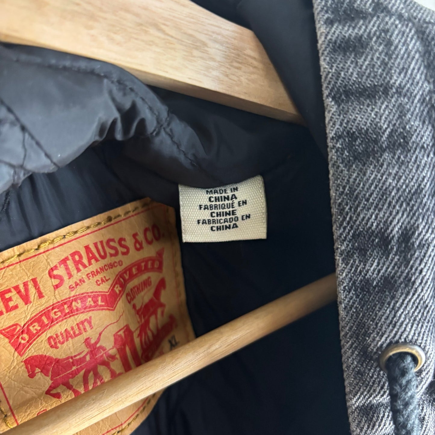 Levis Strauss Hooded Denim Workwear Carhartt Style XL Black Quilted Jacket