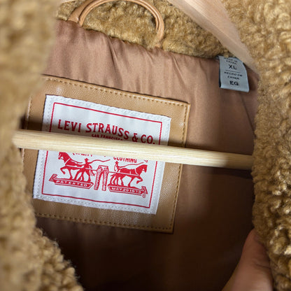 Levis Strauss NWT Womens XL Stand Collar Sherpa Quilted Fleece Jacket