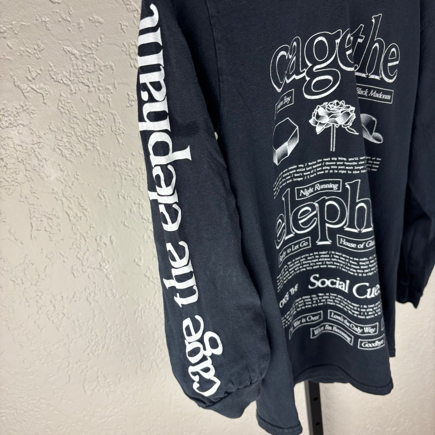 Cage The Elephant 2019 Tour Concert Merch Small Longsleeve Shirt