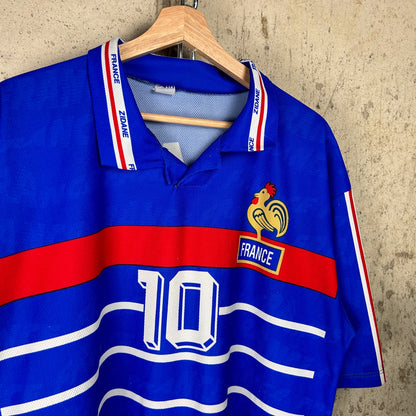 Vintage Zinedine Zidane France #10 Football XL Jersey Kit