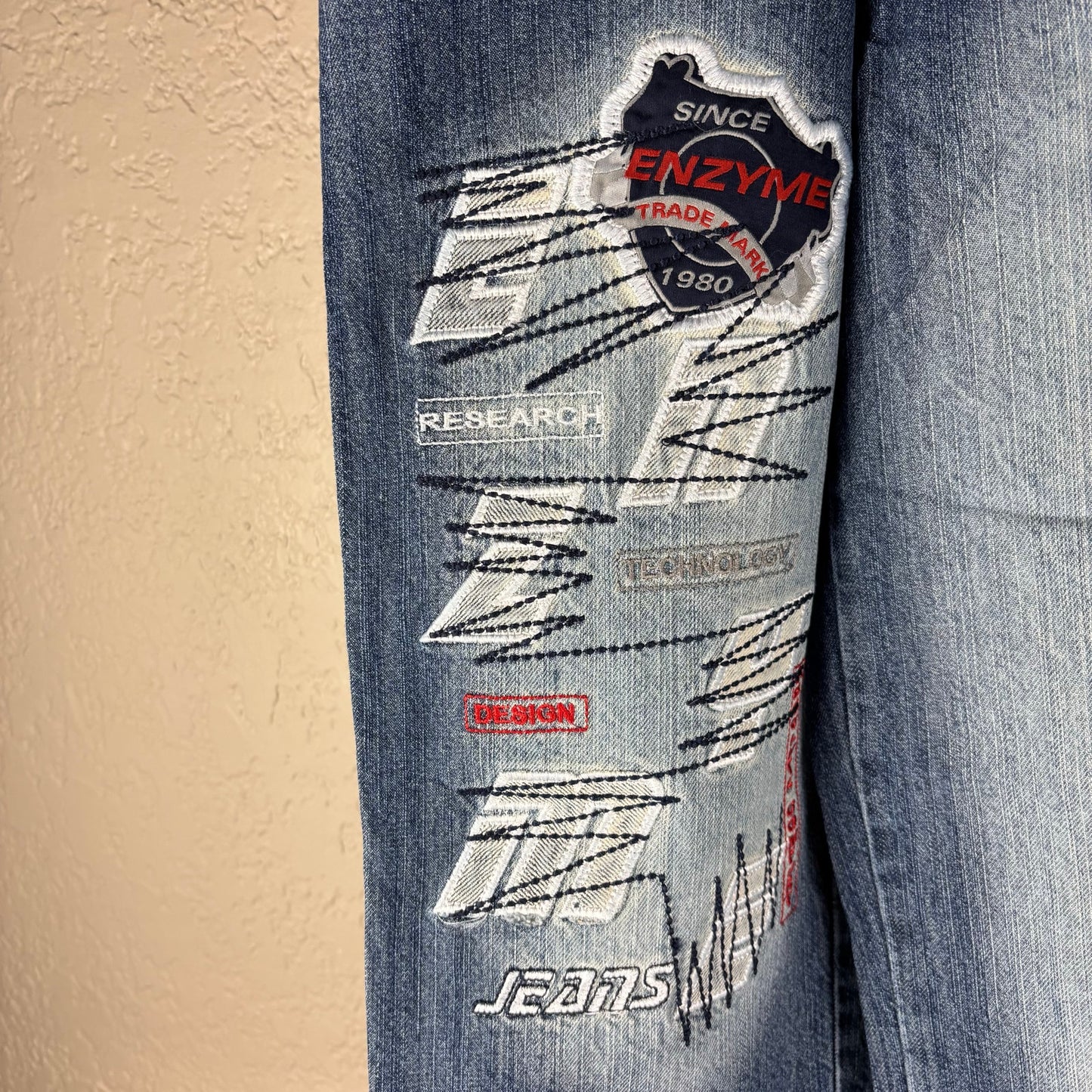 NWT Enzyme Jeans Co Y2K Sz 10 Embroidered Wide Leg Skater Jeans