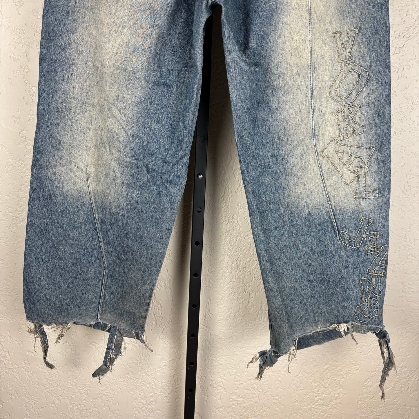 Vokal Classics Y2K Embroidered Baggy Sz 36 Skater Distressed Jeans