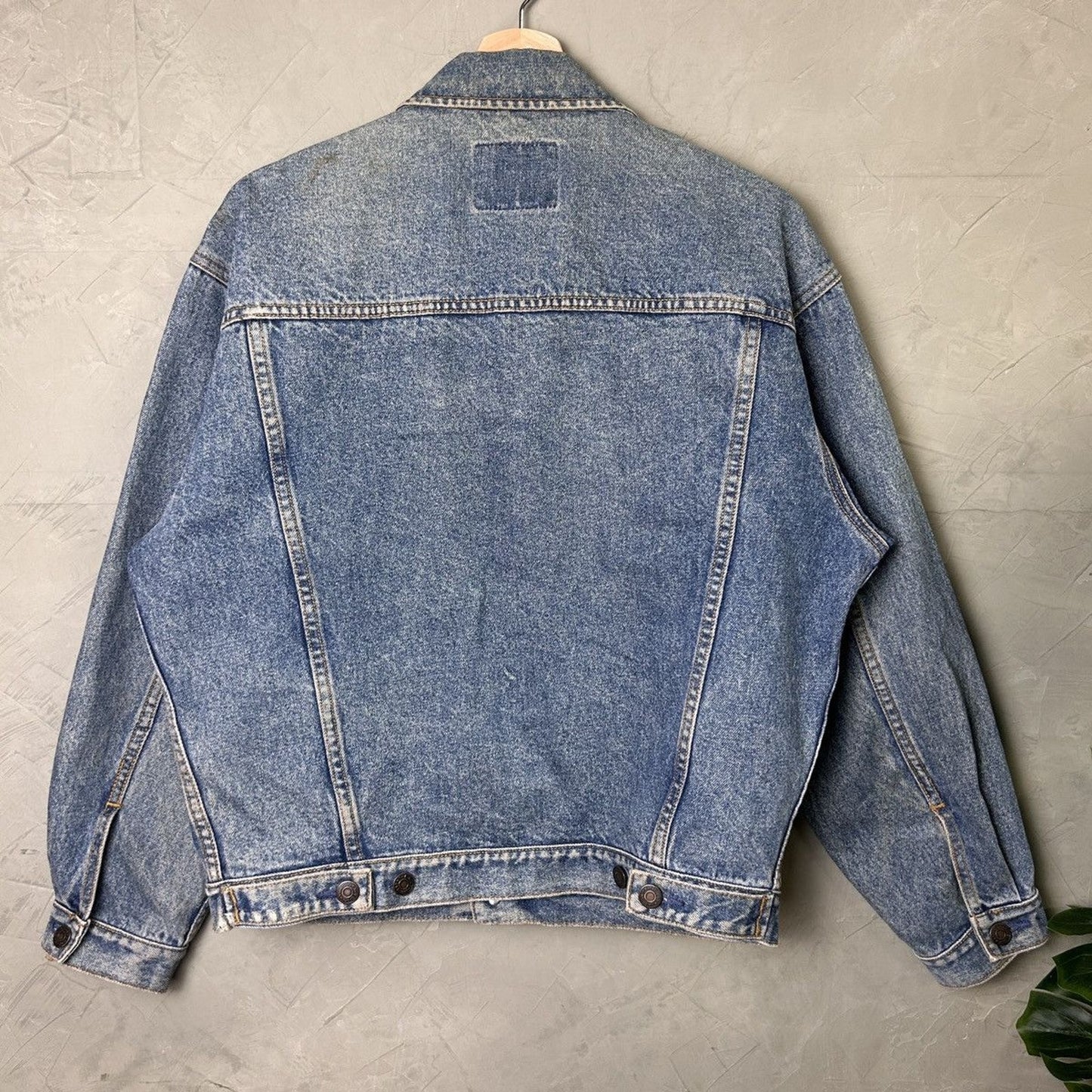 Vintage Gap DIY Embroidered Rose Medium Denim Trucker Jacket
