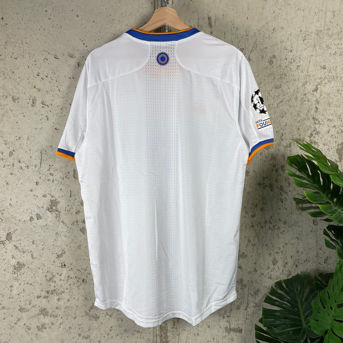 Real Madrid Adidas 2021 FIFA World Champions XL Football Soccer Jersey