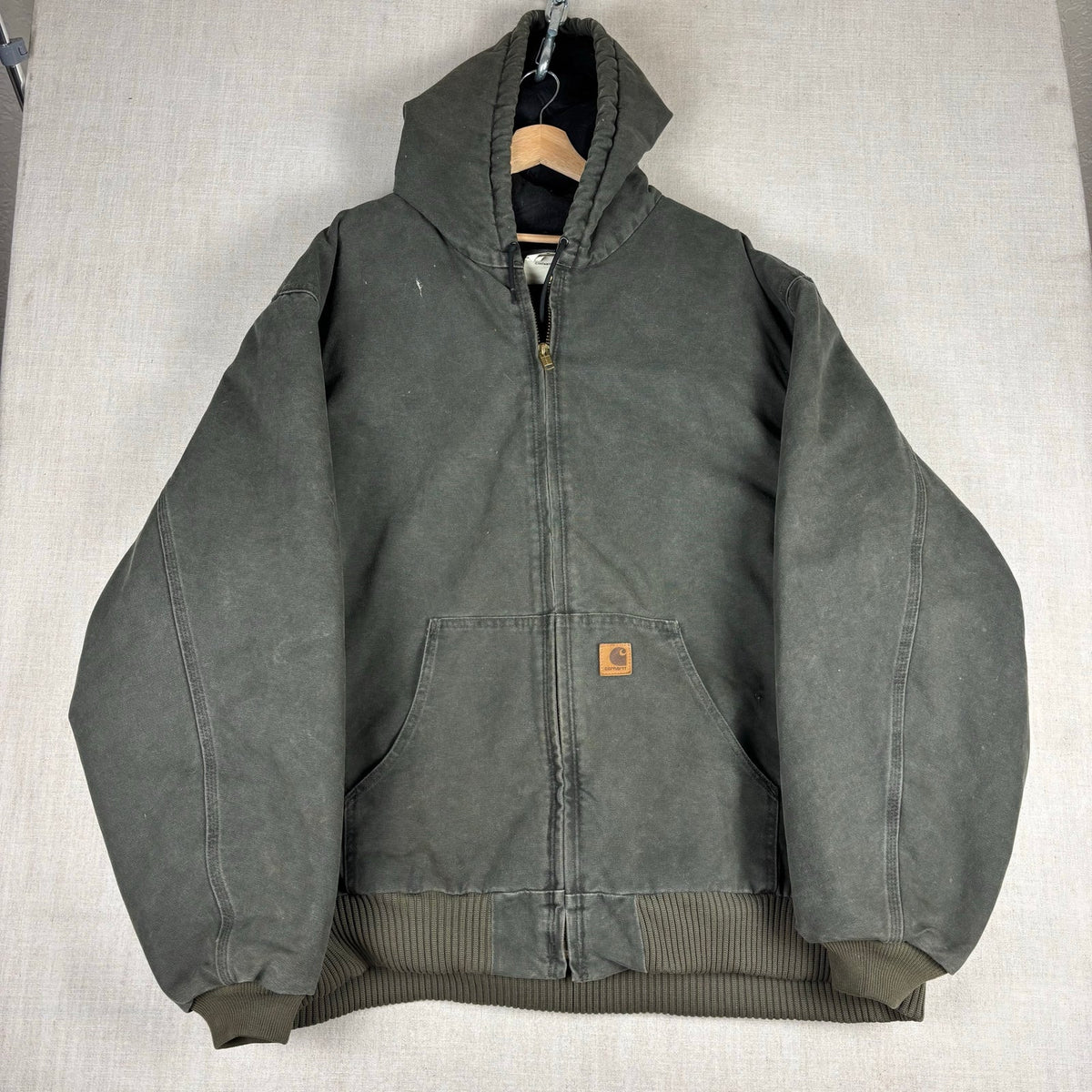 Vintage Carhartt J130 Moss Green Quilted Hooded Jacket 4XL