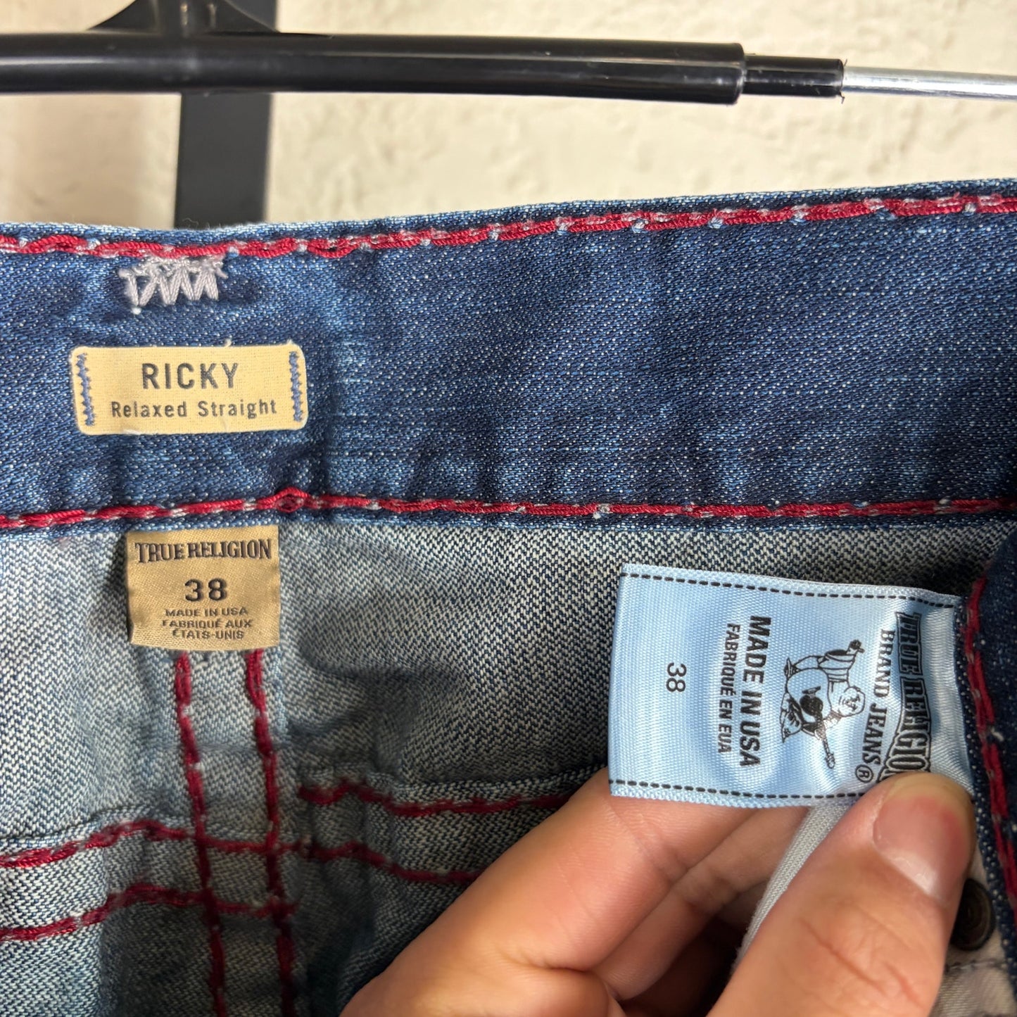 True Religion Ricky Relaxed Straight Sz 38 Dark Wash Distressed Jeans