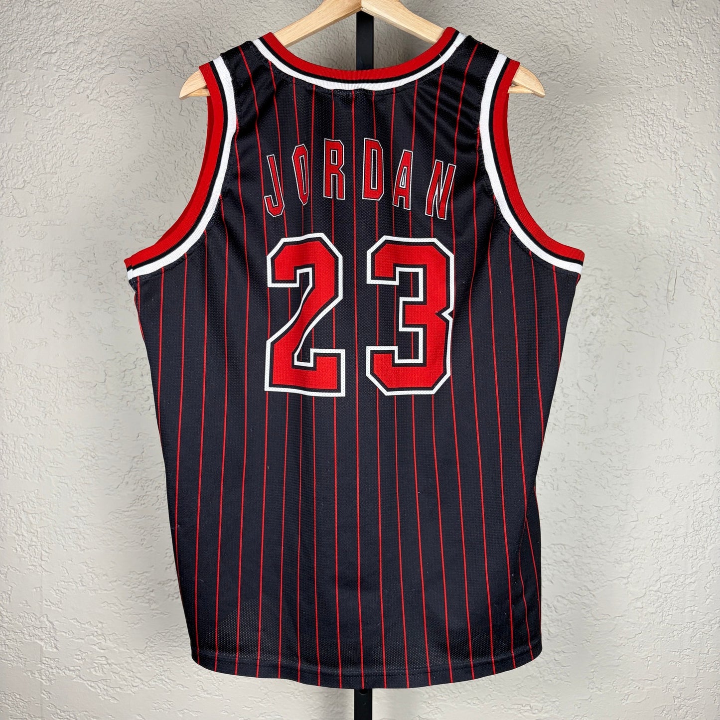 Vintage Champion Chicago Bulls Michael Jordan Pinstripe XL NBA Jersey