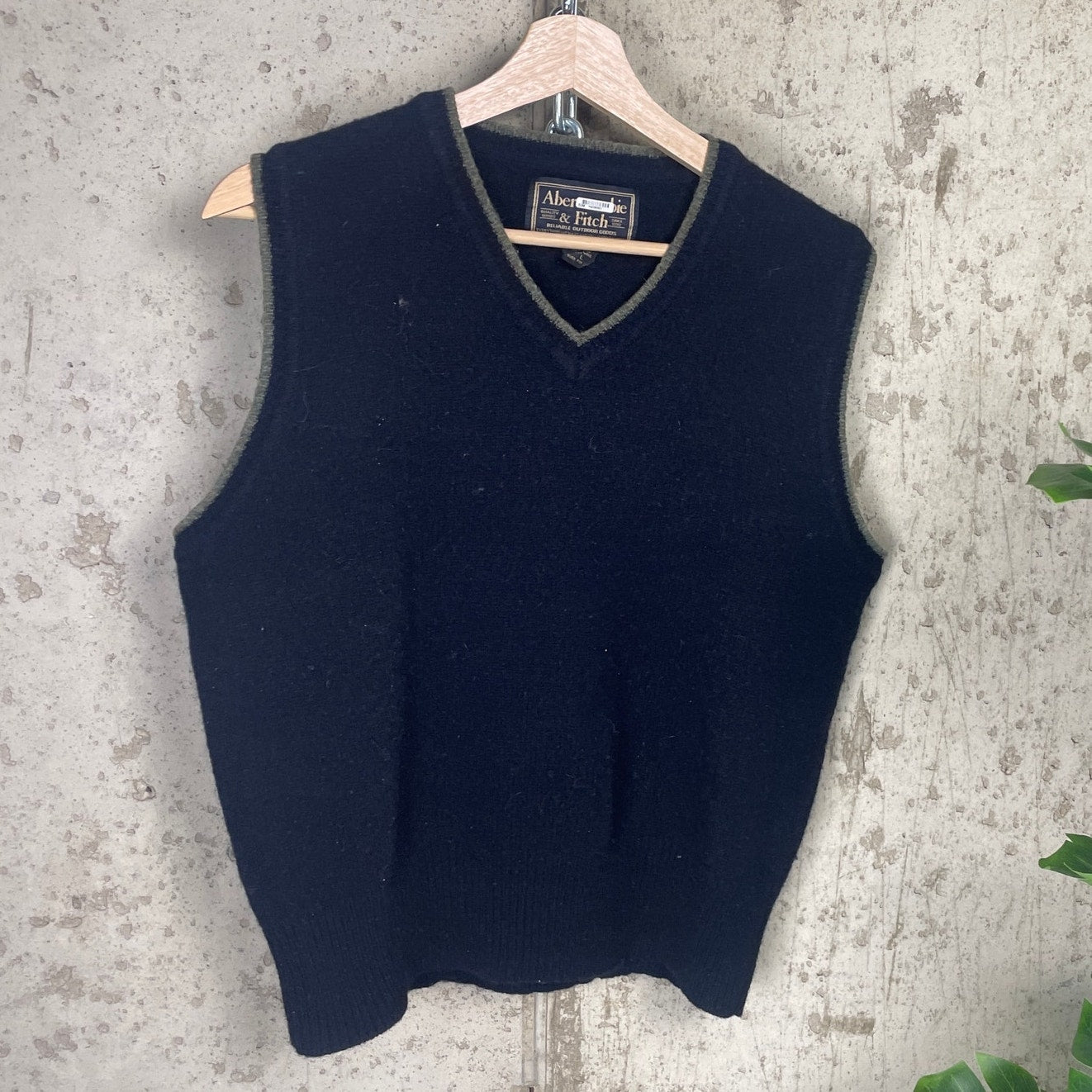 Abercrombie and Fitch Black Wool Sweater Vest Y2K Large
