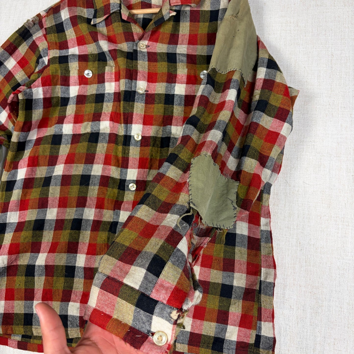True Vintage Loop Collar 1930s/ 40s Thrashed Plaid Medium Flannel