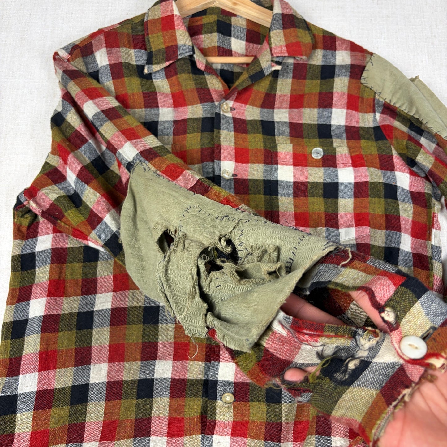 True Vintage Loop Collar 1930s/ 40s Thrashed Plaid Medium Flannel