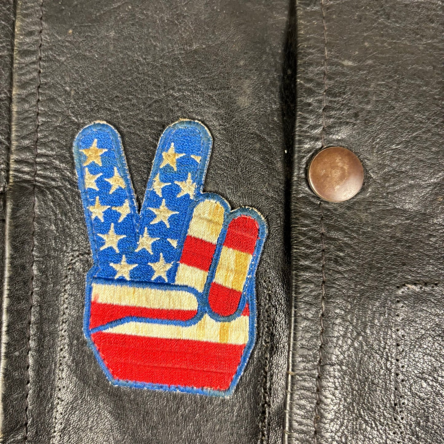 Vintage Harley Davidson 1970s Hippie Political Patch Manzoor Leather Medium Vest