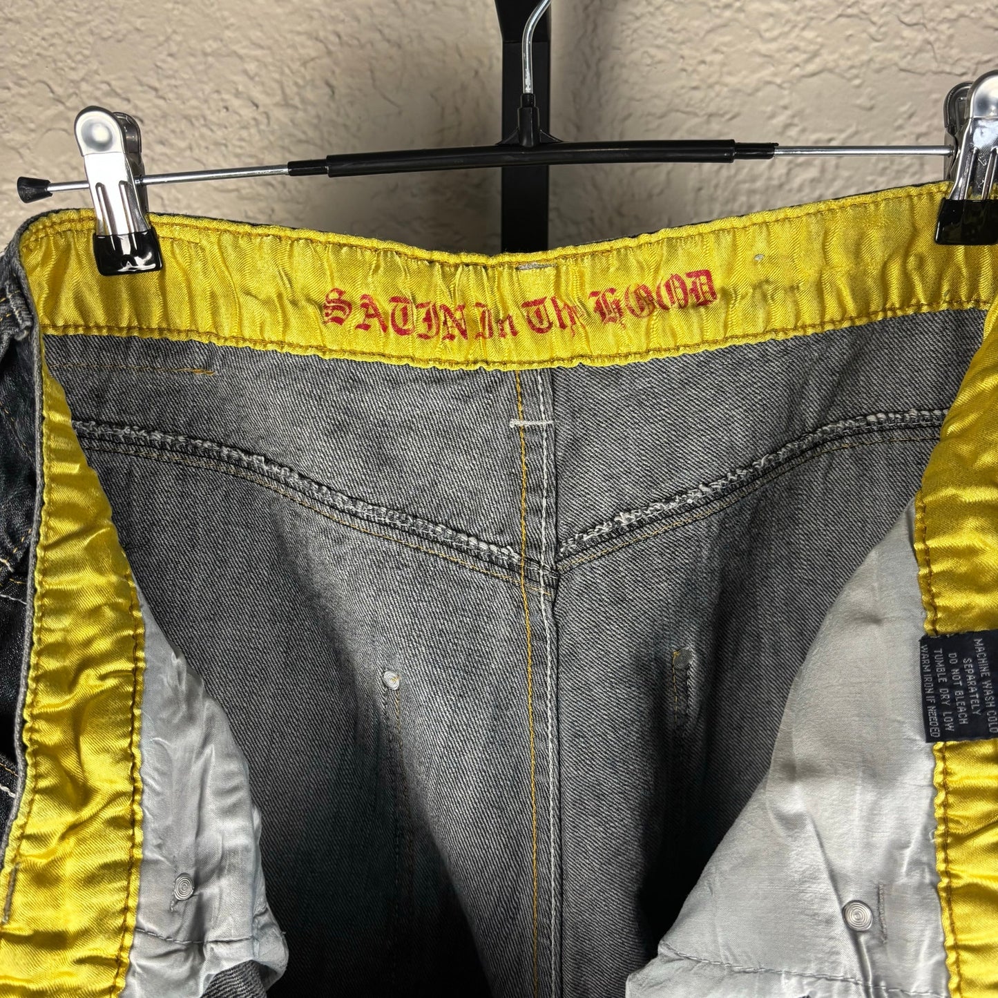 Ed Hardy Style Satin in the Hood Y2K Brand Baggy Embroidered Sz 40 Jeans