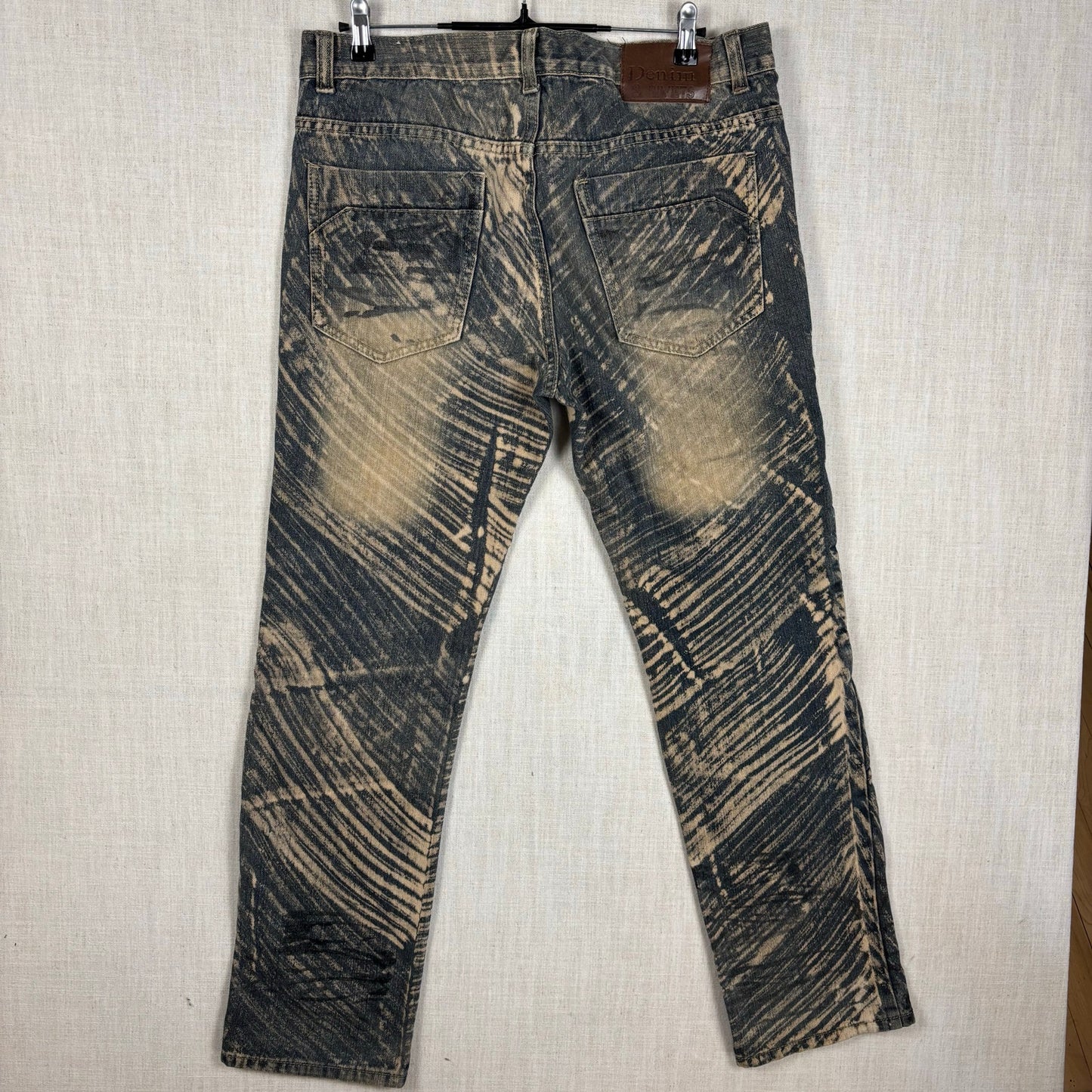 Denim and Rivets Abstract Acid Wash Distressed Sz 34 Cotton Jeans