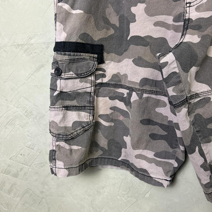 Y2K Army Camo Baggy Cargo Airwalk Shorts Sz 36