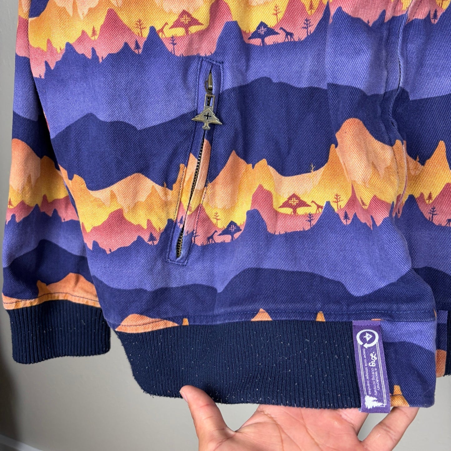 LRG Light Canvas Y2K AOP Mountain Landscape 3XL Hoodie