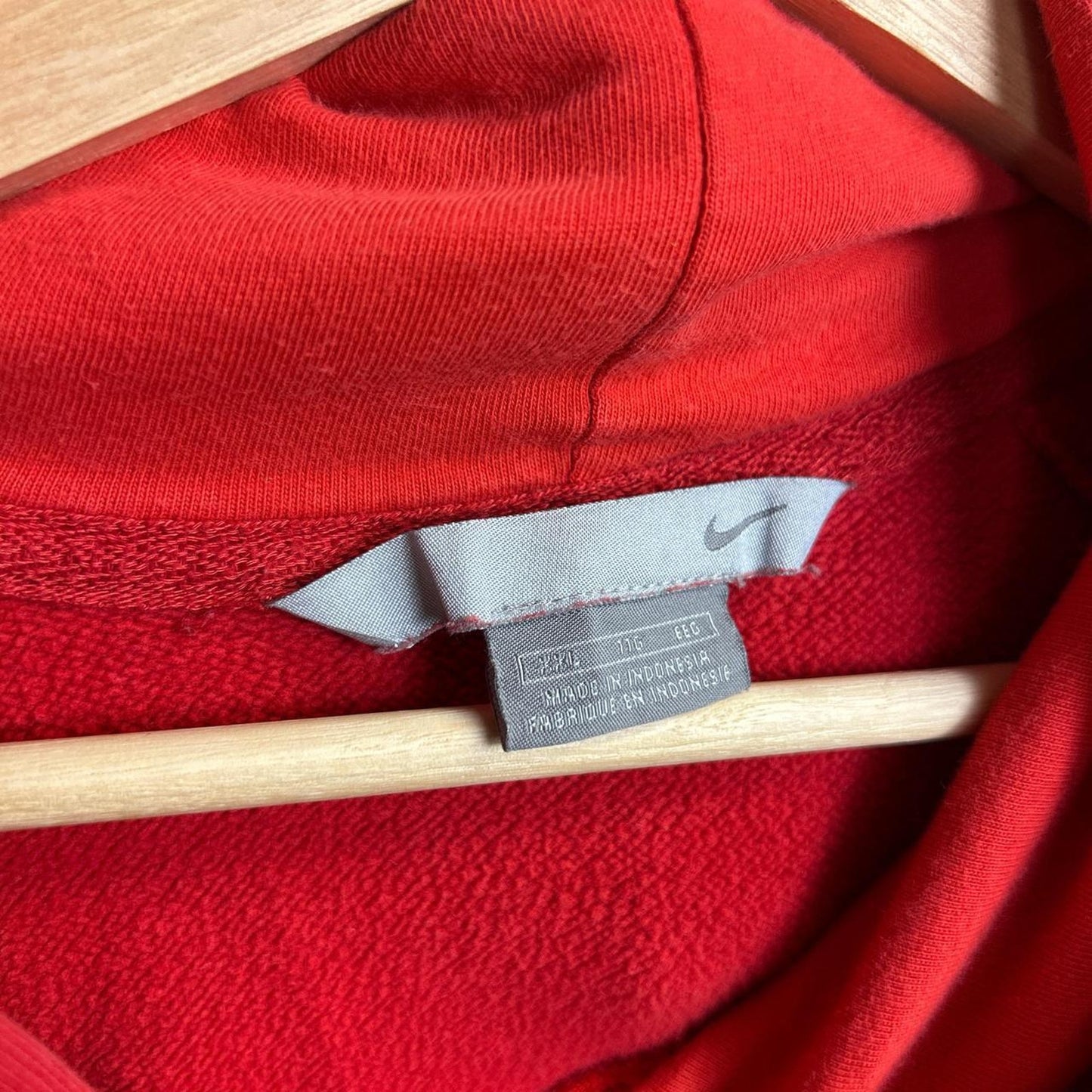 Nike Tonal Basic Essential “Cherry” XXL 2000s Silver Tag Hoodie