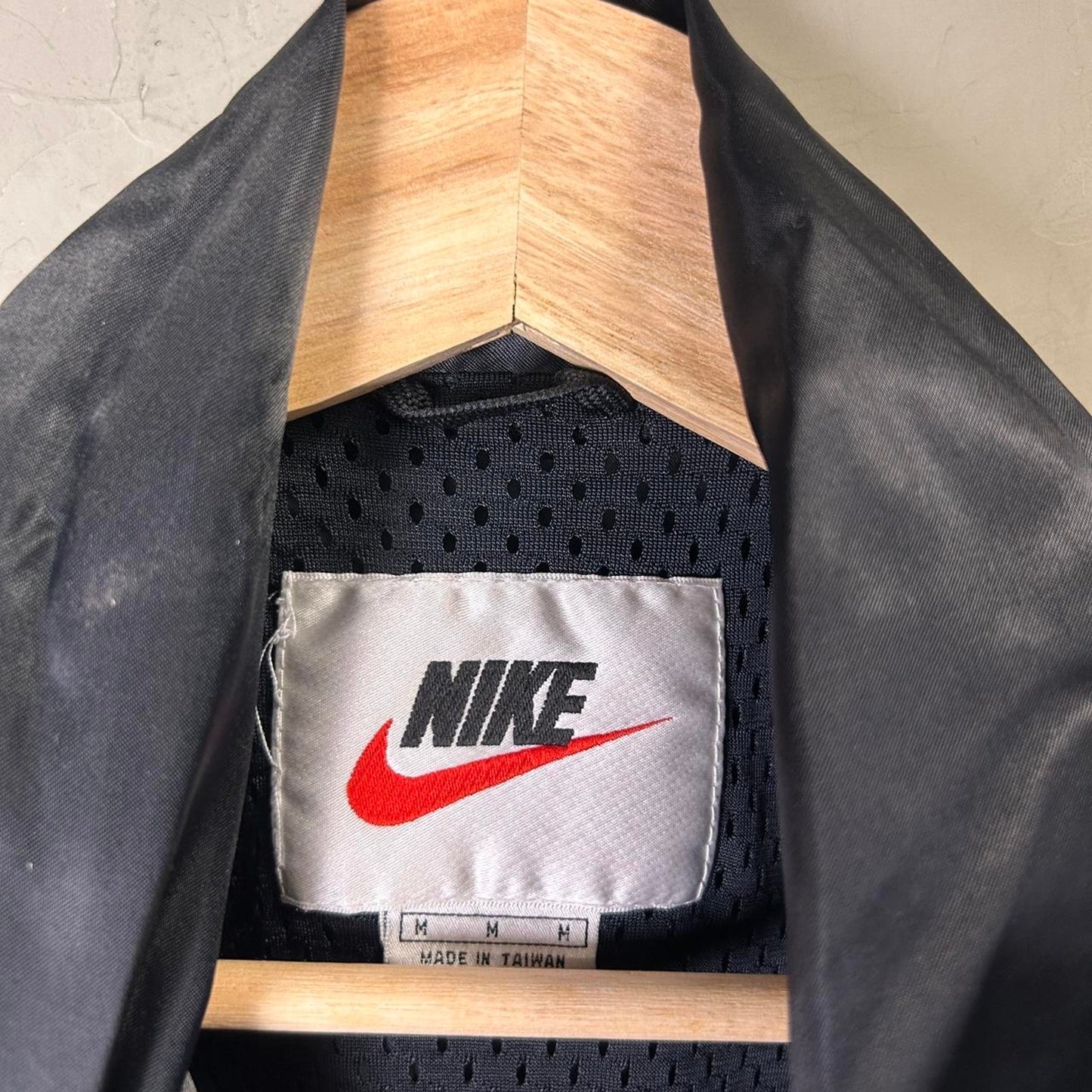 Tagged medium fits xl 90s Vintage Nike White Tag Satin Jacket