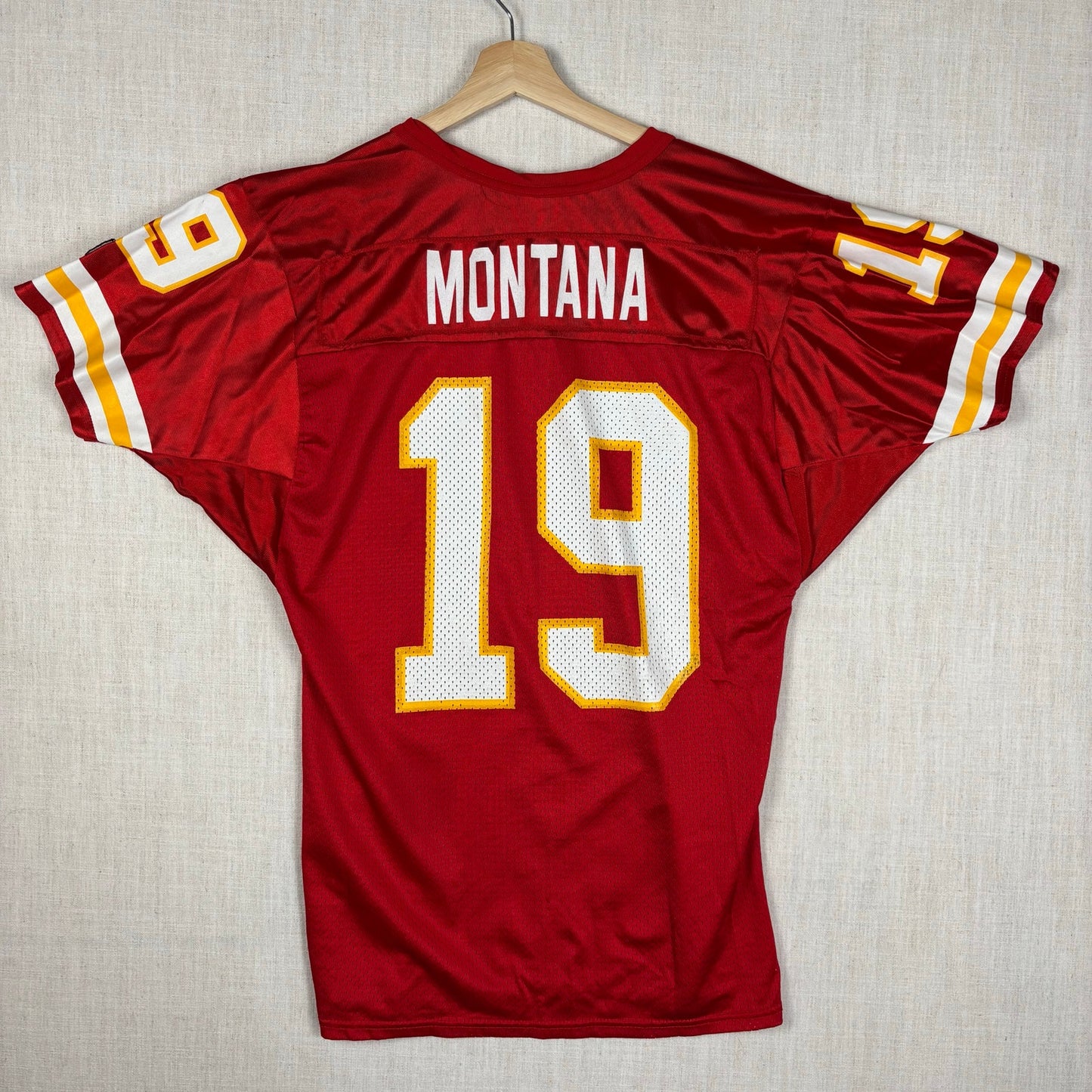 Vintage Joe Montana Kansas City Chiefs Wilson NFL #19 Medium Football Jersey