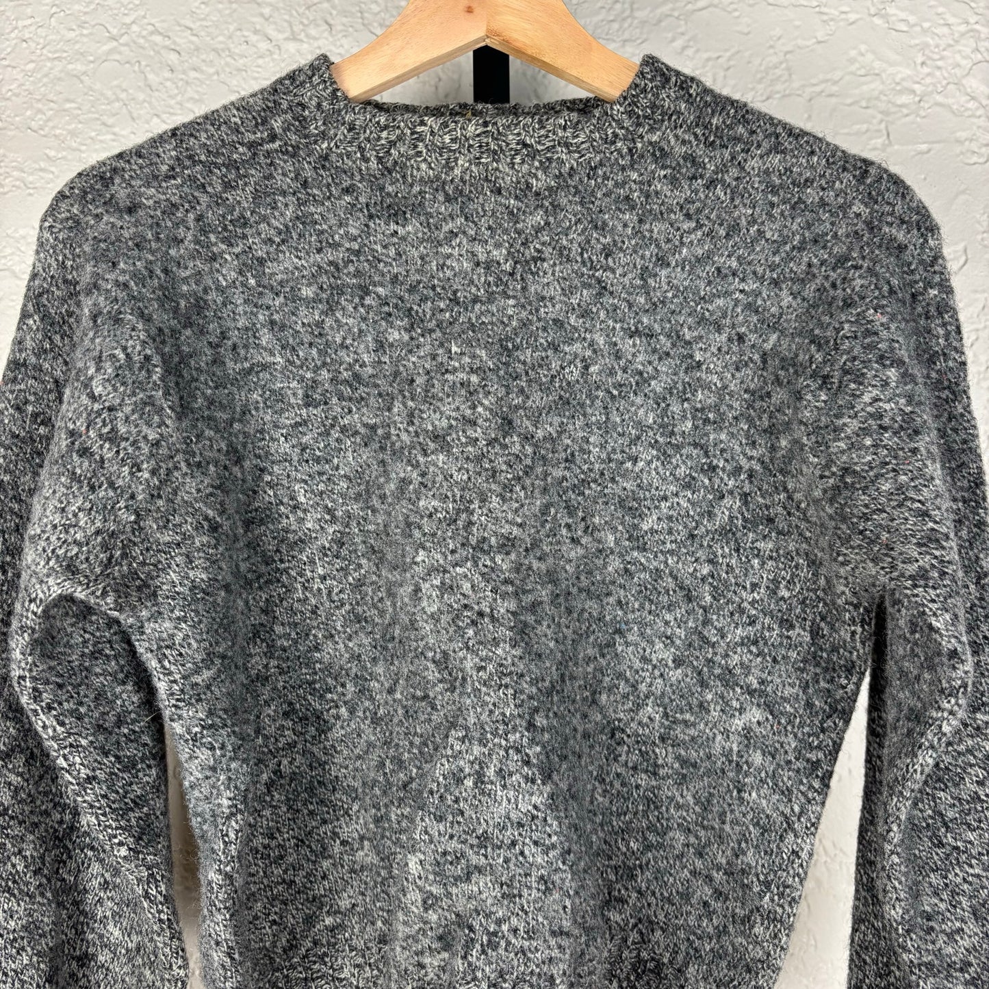 True Vintage 1960s Bonder Brink and Baron Small Wool Knit Sweater