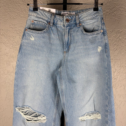 Garage Denim Light Wash Baggy Ripped NWT Jeans Size 01