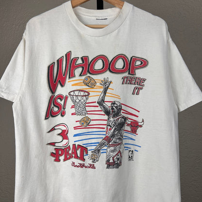 Chicago Bulls Whoop There It Is 90s Michael Jordan 3 Peat Large tee