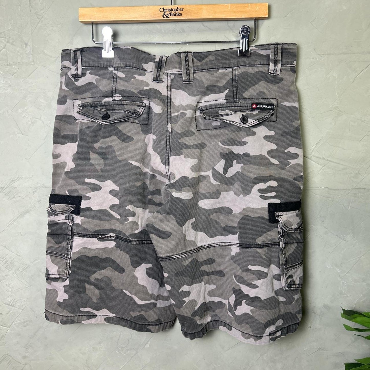 Y2K Army Camo Baggy Cargo Airwalk Shorts Sz 36
