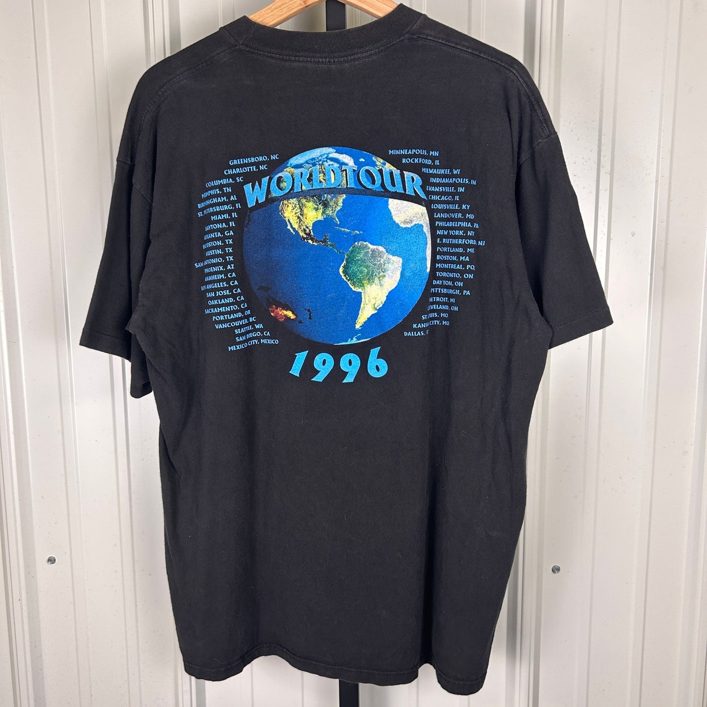 Vintage 1996 ACDC Ball Breaker Tour XL Brockum Tag Band Tee