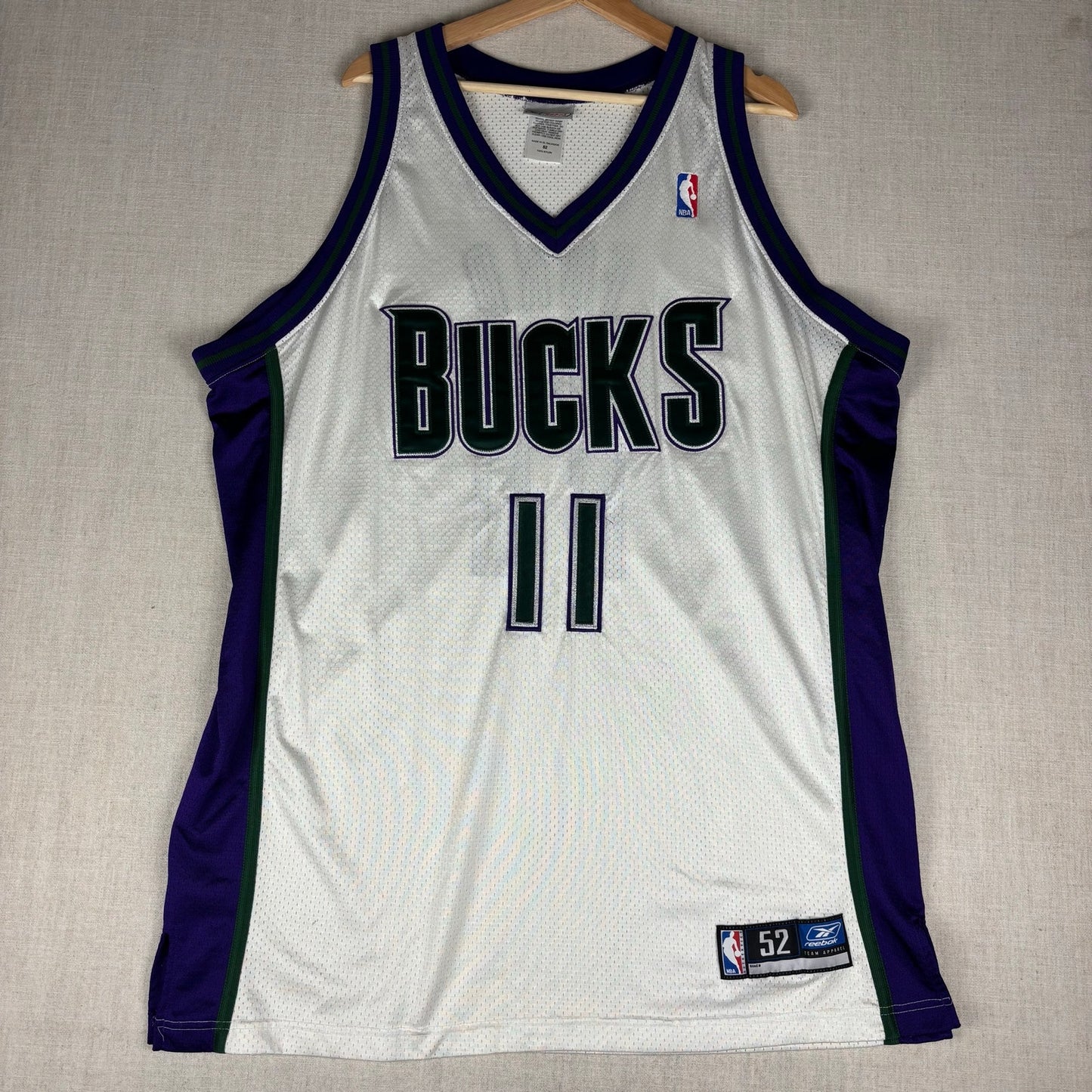 Vintage TJ Ford Milwaukee Bucks Reebok Sewn #11 Authentic Sz 52 Jersey