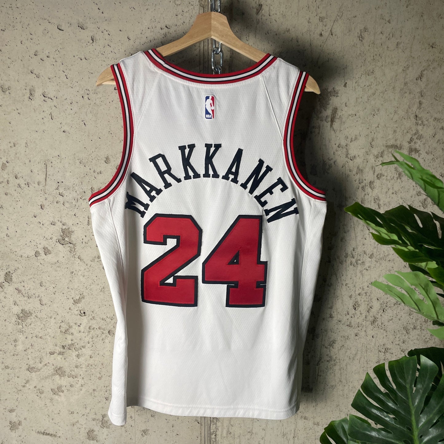 Lauri Markkanen Sewn Chicago Bulls Sz 48 Large Nike Swingman Jersey
