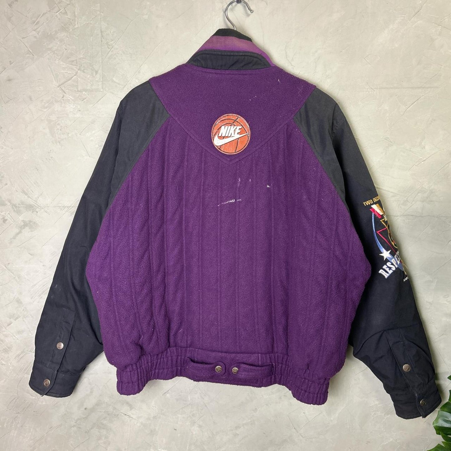 Nike Air Jordan 1992 Vintage Flight Force Medium Basketball Varsity Jacket