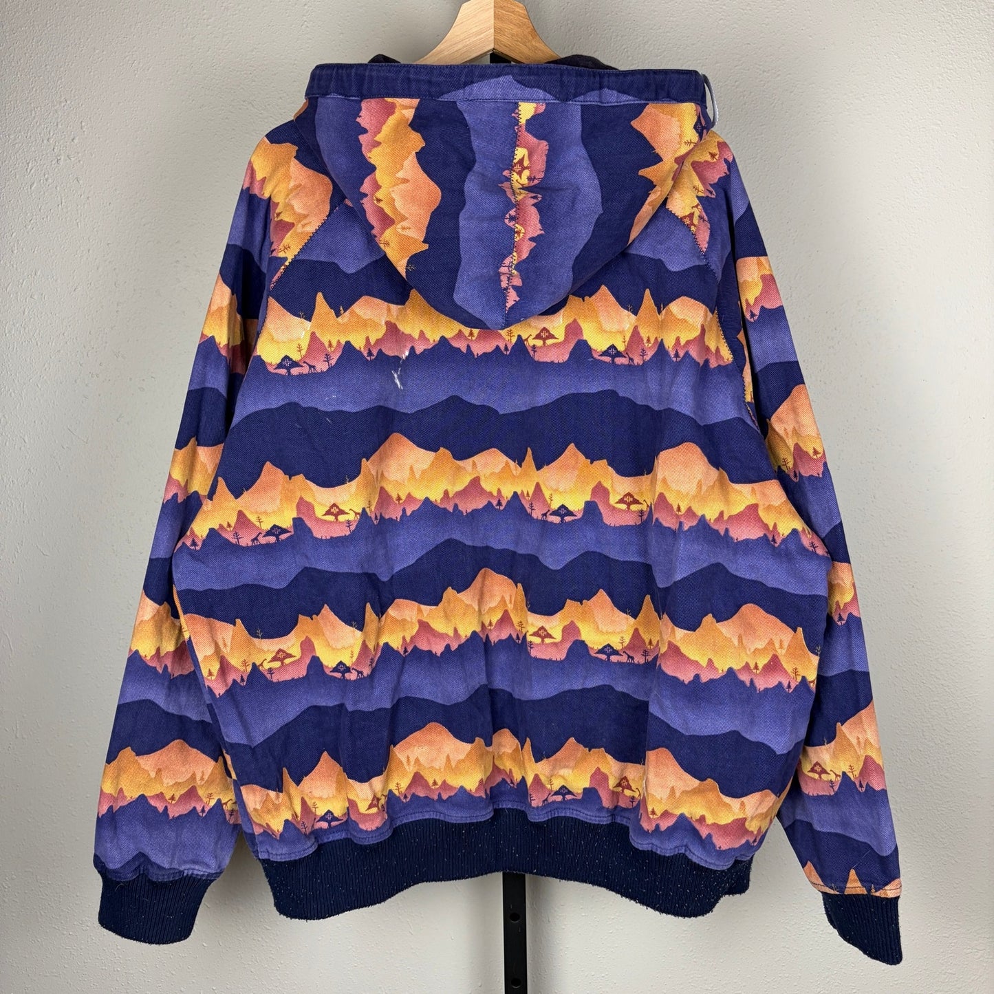 LRG Light Canvas Y2K AOP Mountain Landscape 3XL Hoodie