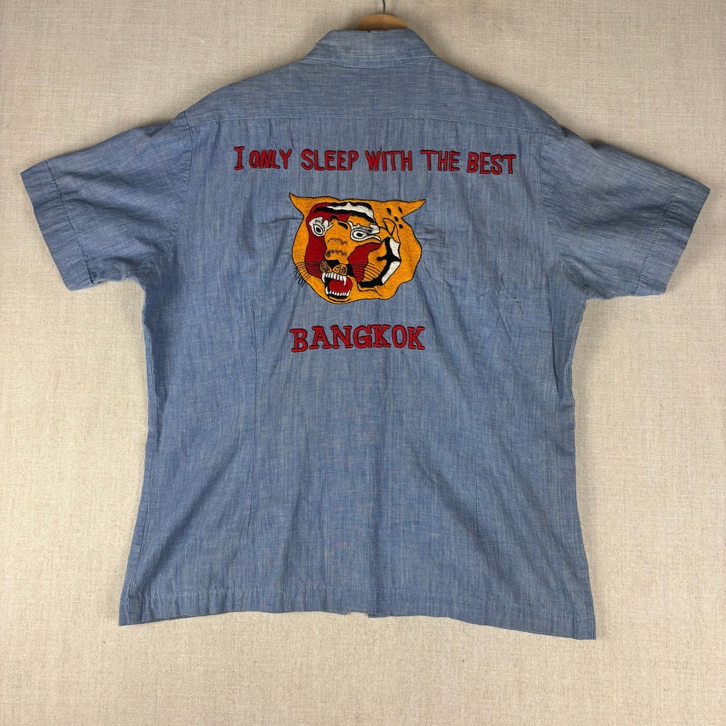 Vintage Bangkok Souvenir Embroidered Tiger Funny Raunchy Button Up Shirt Medium