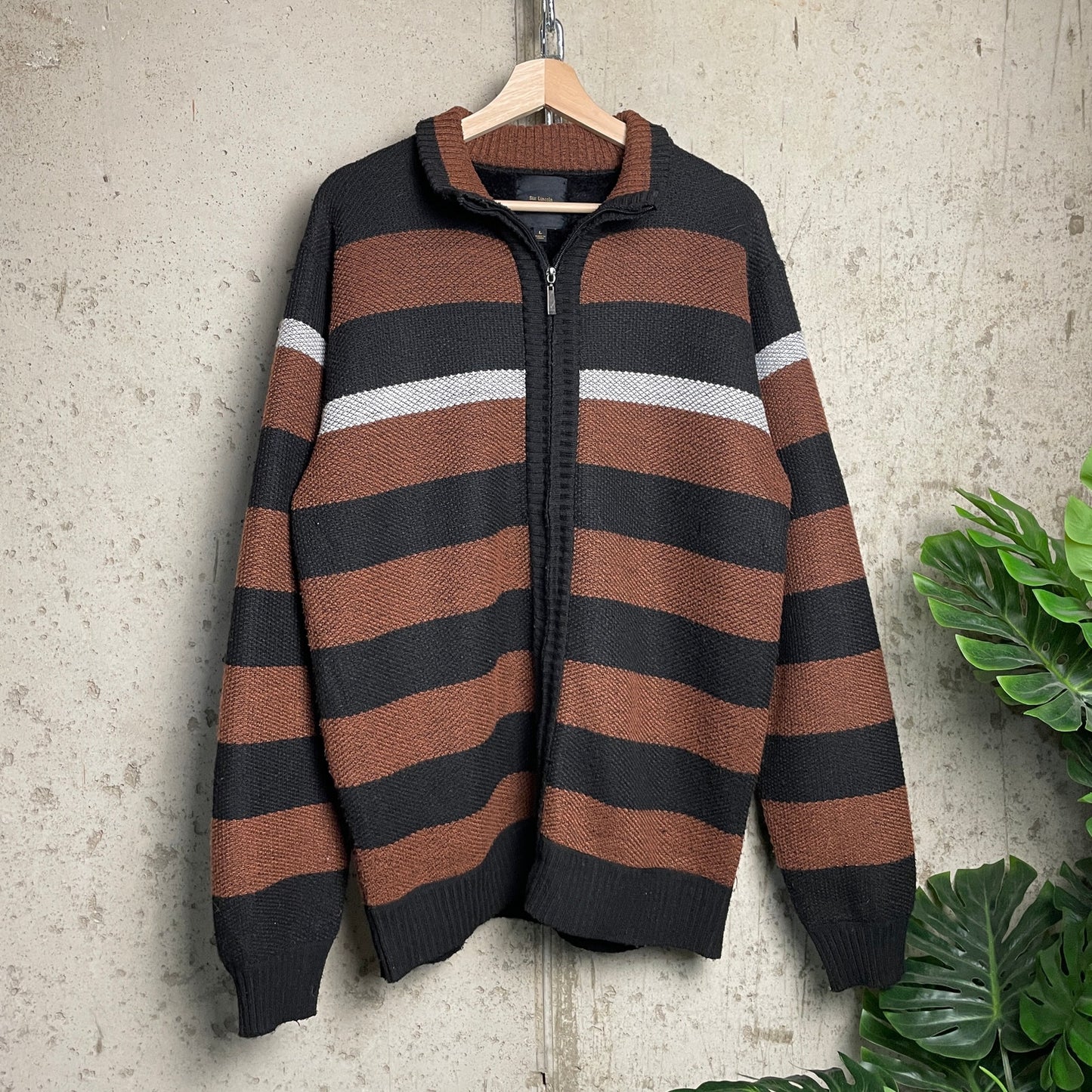 Six Lincoln Fleece Lined Striped Full Zip Knit Large Sweater