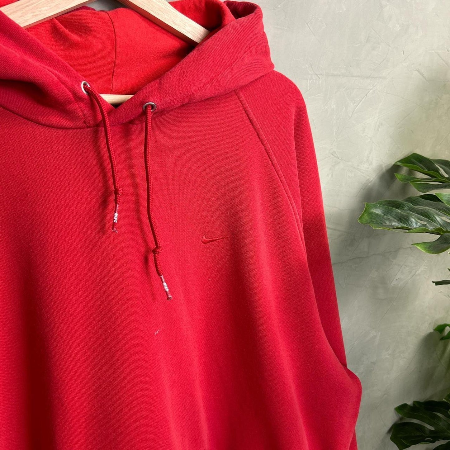 Nike Tonal Basic Essential “Cherry” XXL 2000s Silver Tag Hoodie