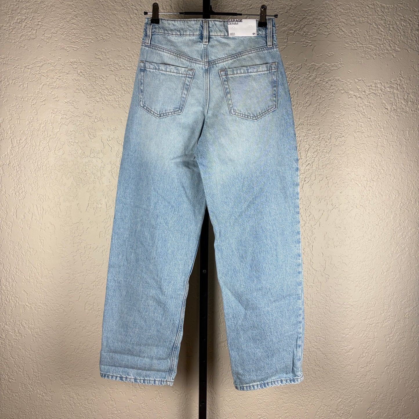 Garage Denim Light Wash Baggy Ripped NWT Jeans Size 01