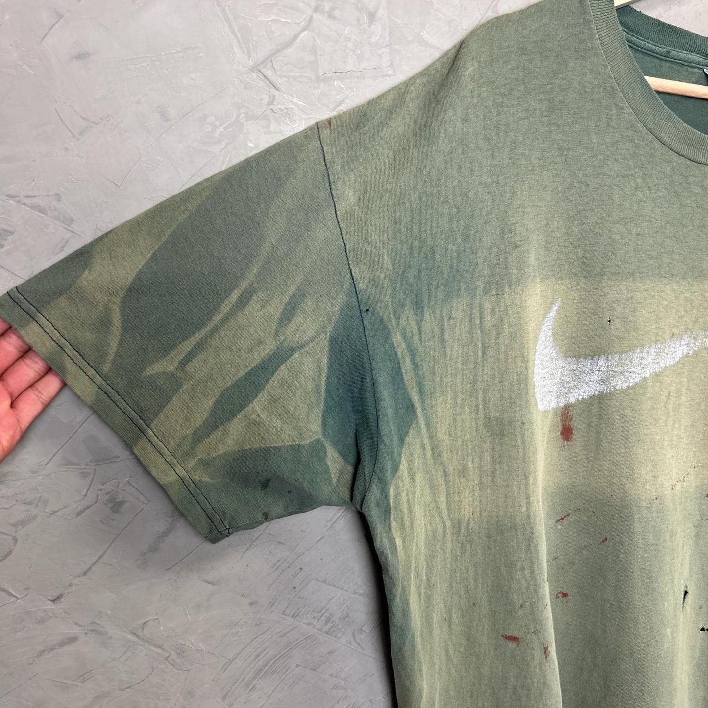 XL 90s Nike White Tag Faded and Distressed Earth Tone Green Tee