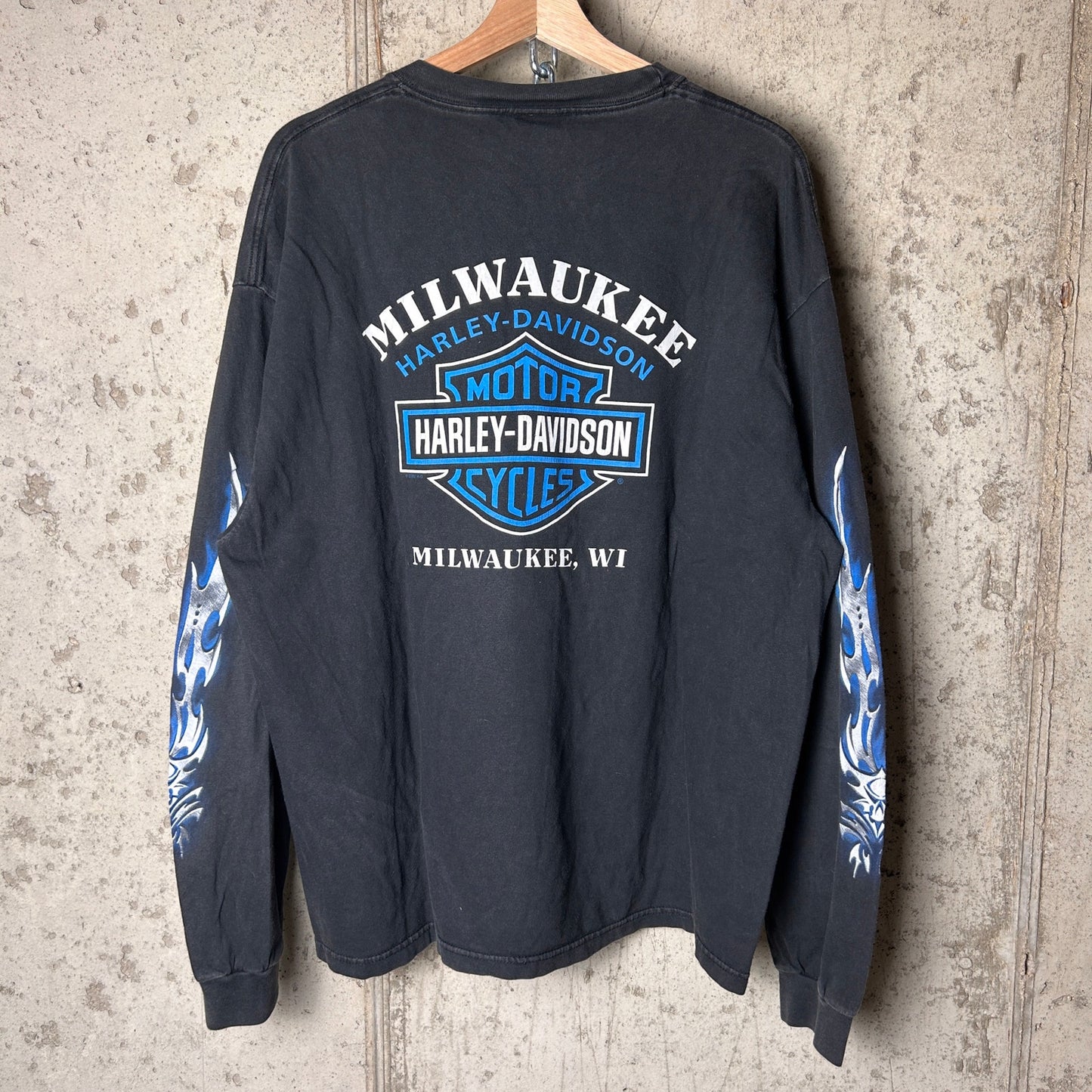 Harley Davidson 2002 Tribal Chrome Flames Eagle Milwaukee XL Longsleeve