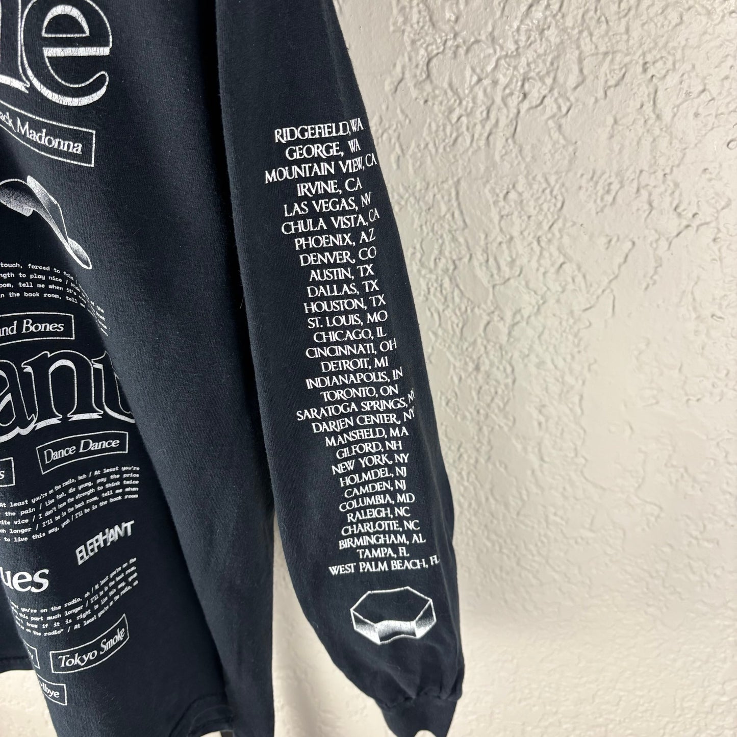 Cage The Elephant 2019 Tour Concert Merch Small Longsleeve Shirt