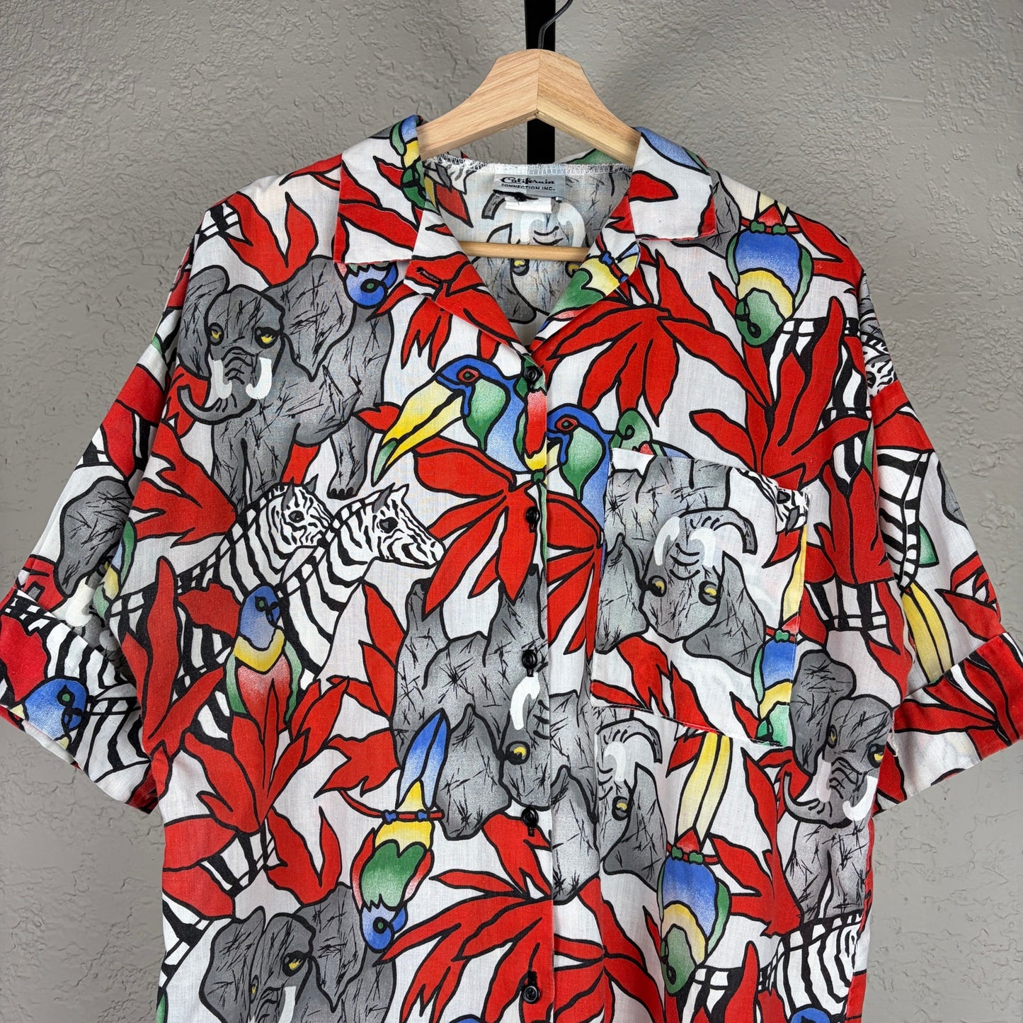 Vintage Hawaiian Avant Garde Rainforest Jungle AOP Crazy Large Button Up