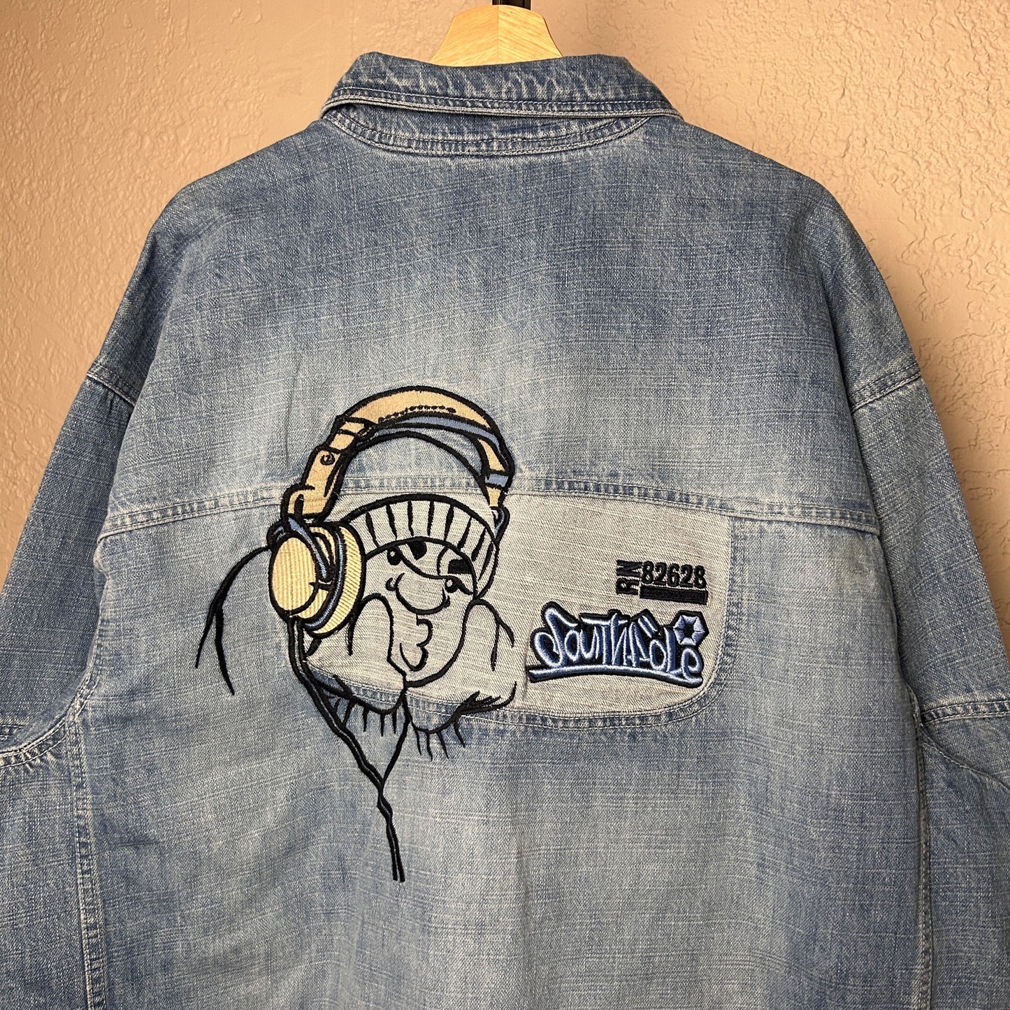Southpole Embroidered Y2K NWT Light Wash Denim Jacket XL