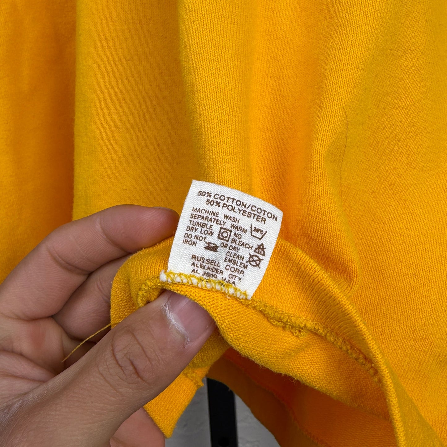Vintage 1970s Iowa Hawkeyes Russell Athletic RARE 1982 Peach Bowl Large Jersey
