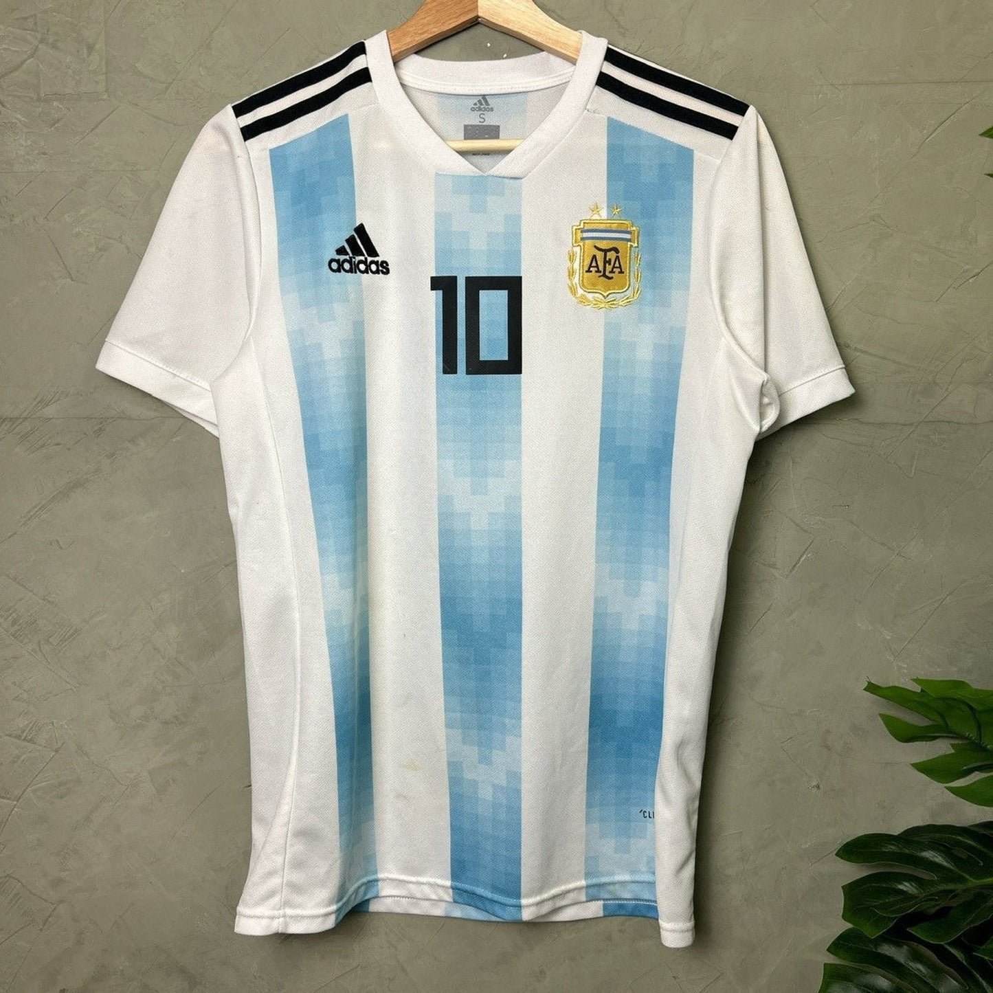 Lionel Messi Adidas Argentina 2010s Small Soccer Jersey