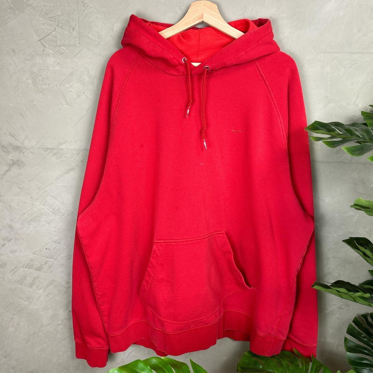 Nike Tonal Basic Essential “Cherry” XXL 2000s Silver Tag Hoodie