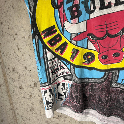Vintage Chicago Bulls Magic Johnson AOP 1992 Graffiti Style Medium Shirt