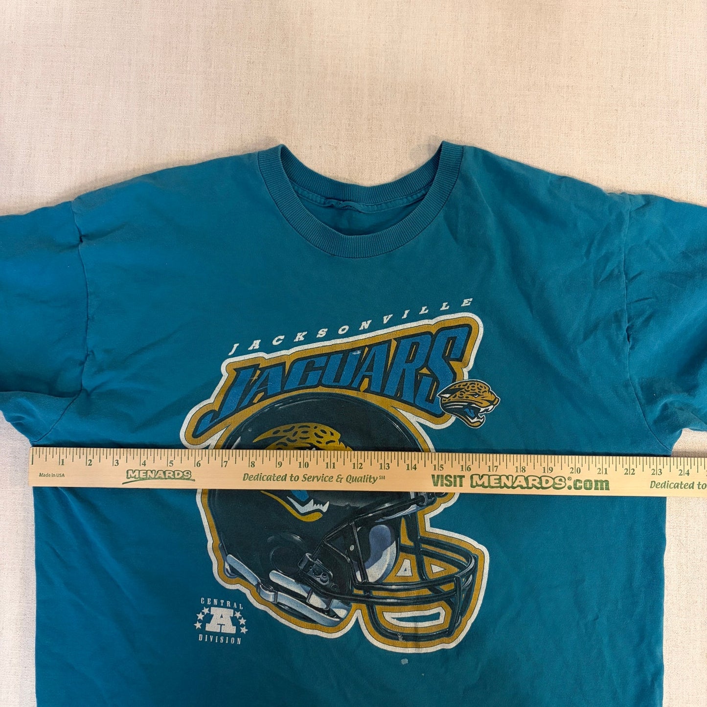 Vintage Jacksonville Jaguars Helmet Logo NFL XL Shirt